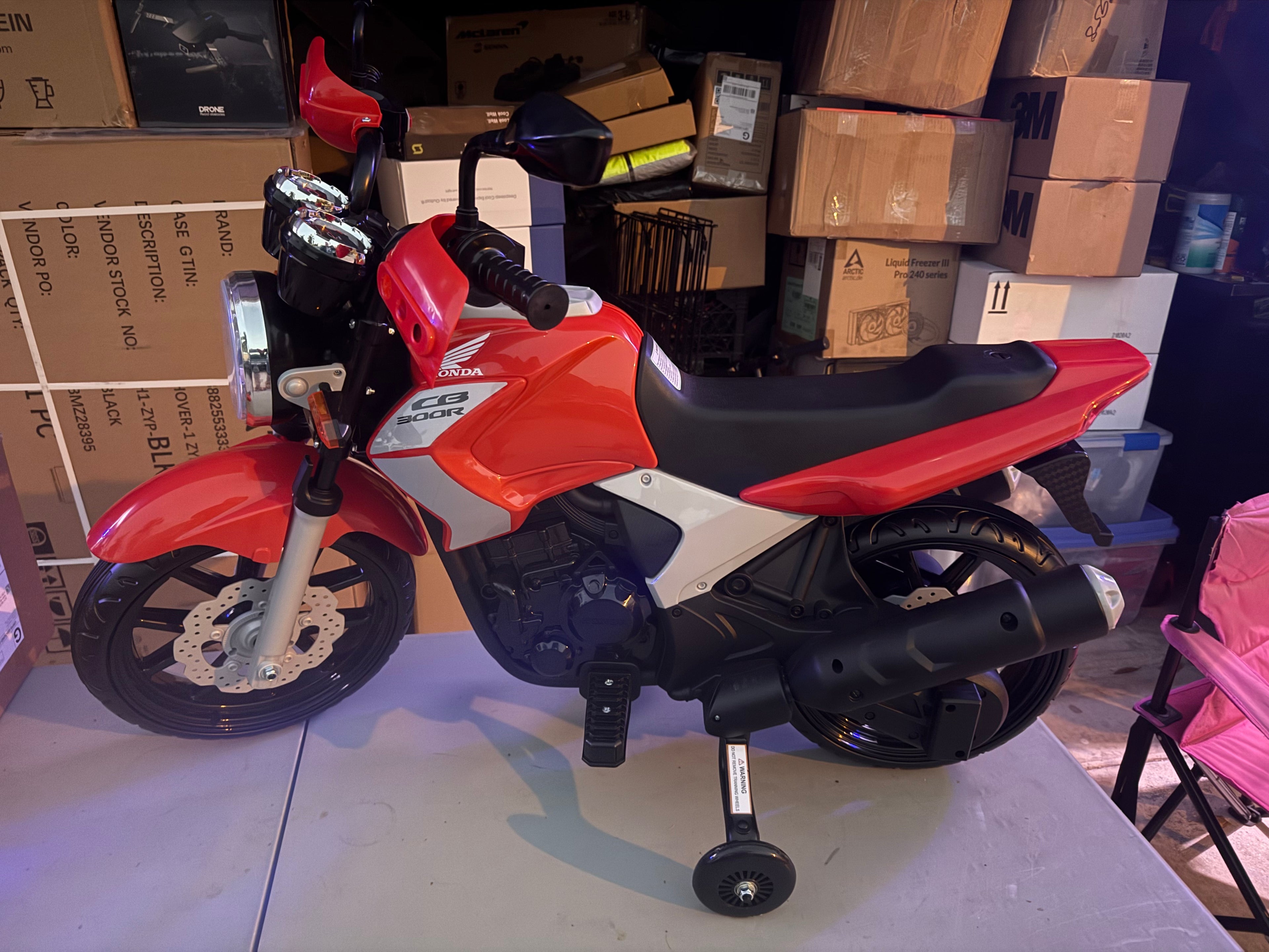 Honda CB300R Kids Ride On Motorcycle.  Real Motorcycle Sounds and Horn.  5mph
